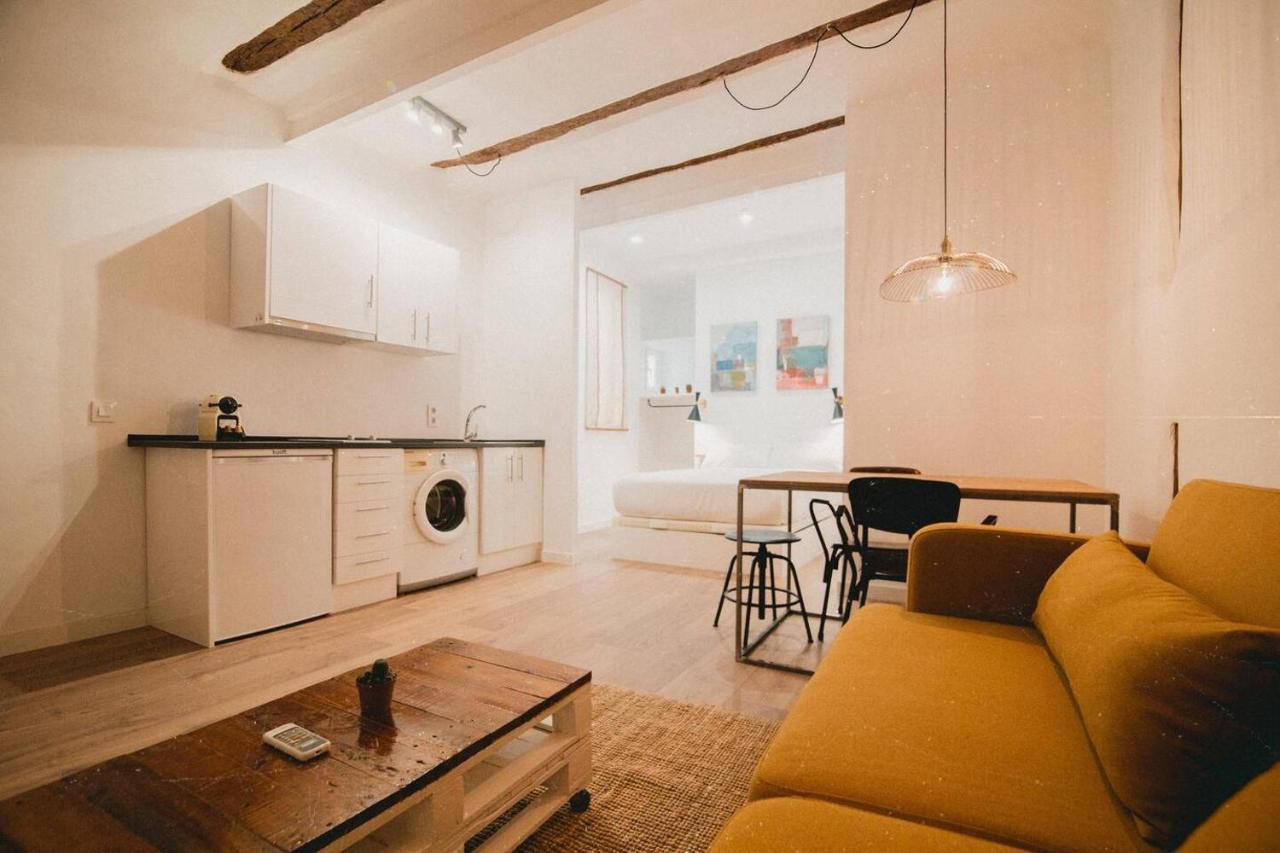 Charming Design Apartment Reina Sofia マドリード エクステリア 写真