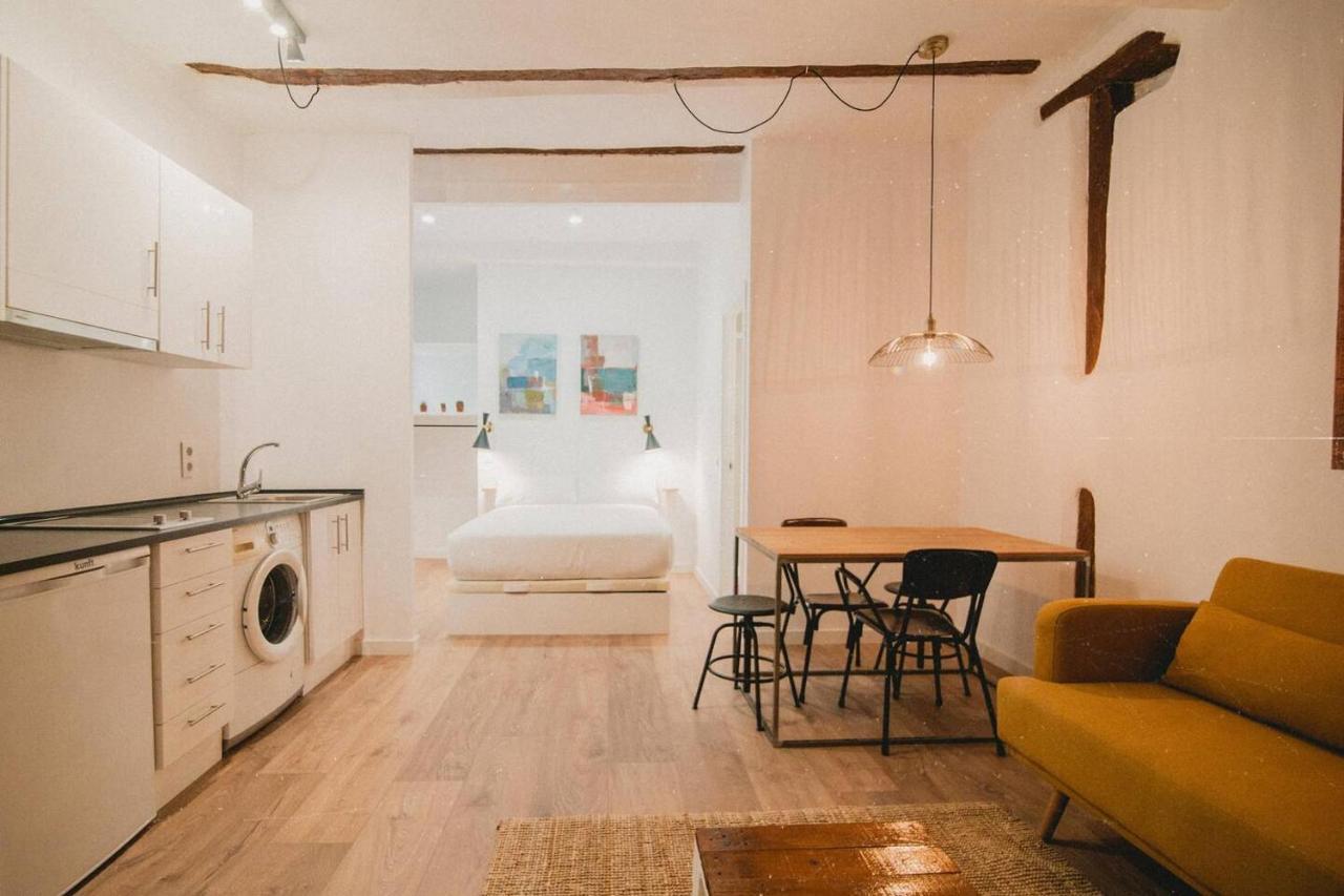Charming Design Apartment Reina Sofia マドリード エクステリア 写真